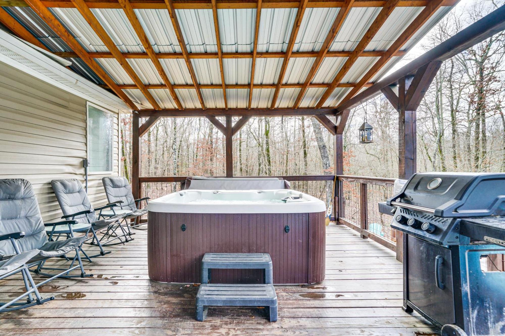 Pet-Friendly Home With Pool In Broken Bow! Extérieur photo